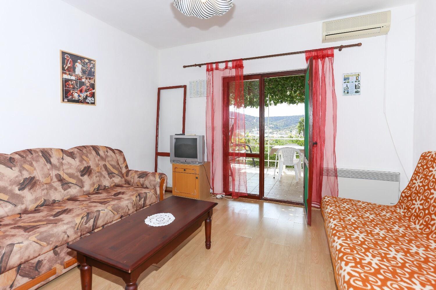 Holiday Home Marcelo-With Terrace Vinišće Esterno foto